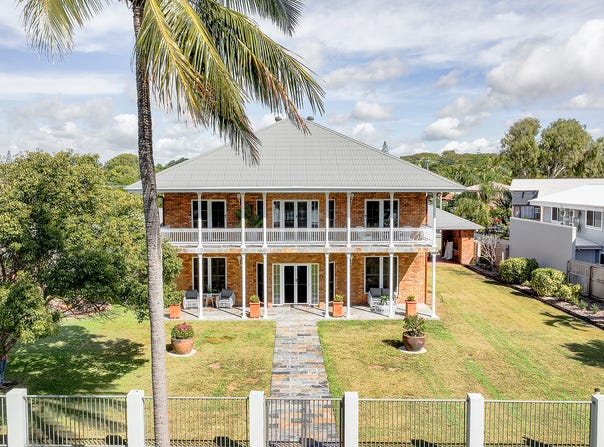 15 Eimeo Esplanade, Eimeo, Qld 4740