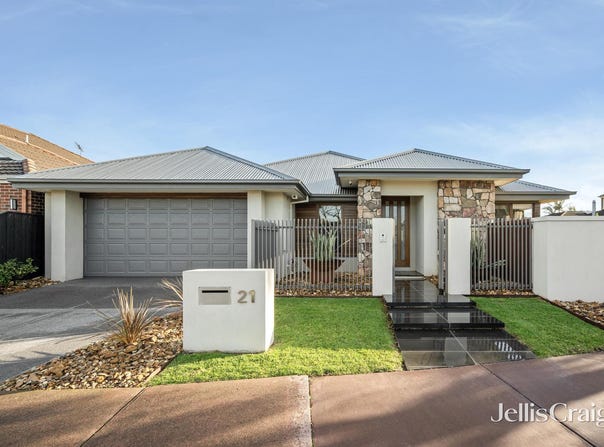 21 Harbour Drive, Patterson Lakes, Vic 3197
