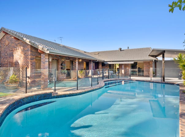 4 Mingaletta Drive, Ashmore, Qld 4214