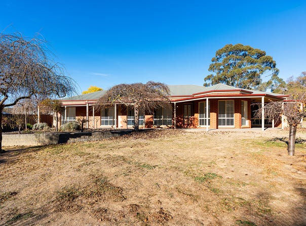 33 Maldon Road, McKenzie Hill, Vic 3451