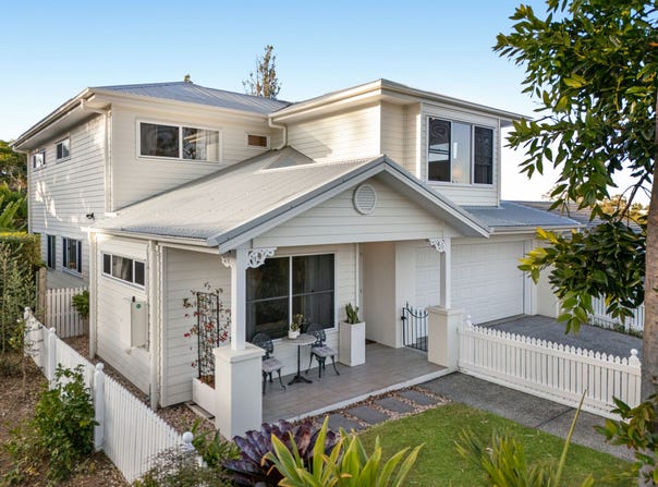 8 Acworth Street, Kenmore, Qld 4069