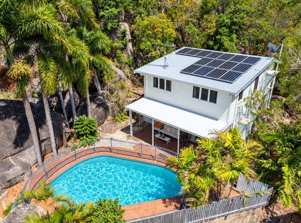 16 Picnic Street, Picnic Bay, Qld 4819