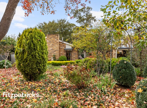 17 Merinda Crescent, Kooringal, NSW 2650