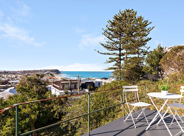 17 Scenic Drive, Merewether, NSW 2291