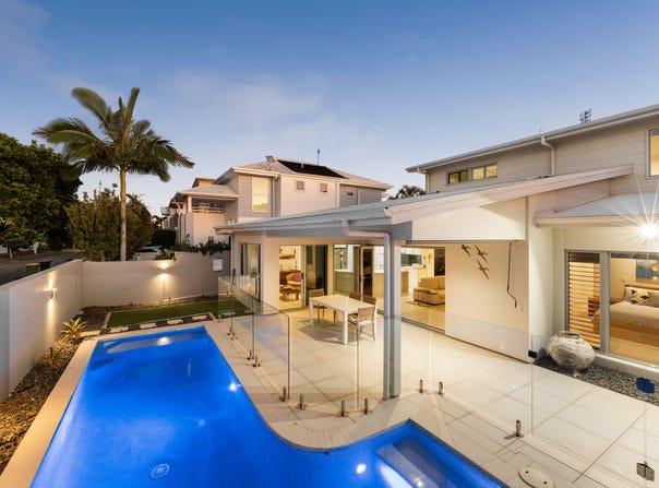 35 Tarawa Street, Kawana Island, Qld 4575