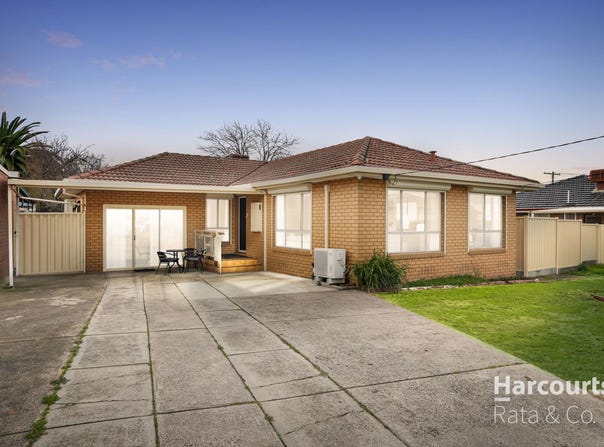 4 Stonehaven Drive, Thomastown, Vic 3074