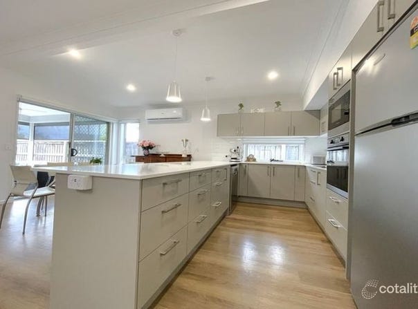 108/2 Spinnaker Drive, Sandstone Point, Qld 4511
