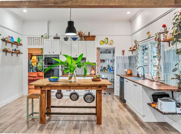 57 Coonowrin Road, Glass House Mountains, Qld 4518