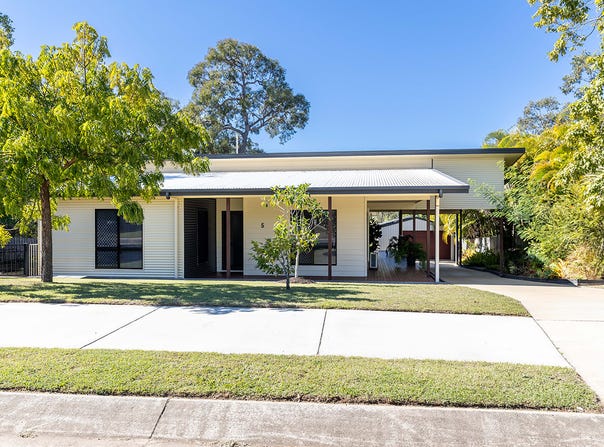 5 Watermark Avenue, Agnes Water, Qld 4677