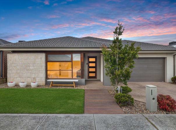 7 Everard Avenue, Clyde North, Vic 3978