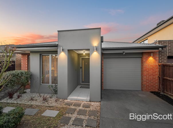 14 Dedina Walk, Dandenong, Vic 3175
