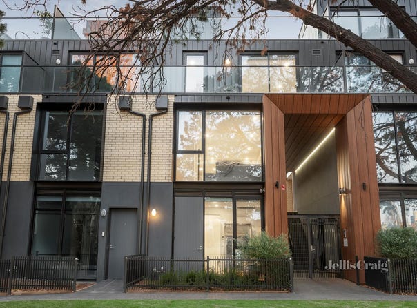 8/343 Williamstown Road, Port Melbourne, Vic 3207