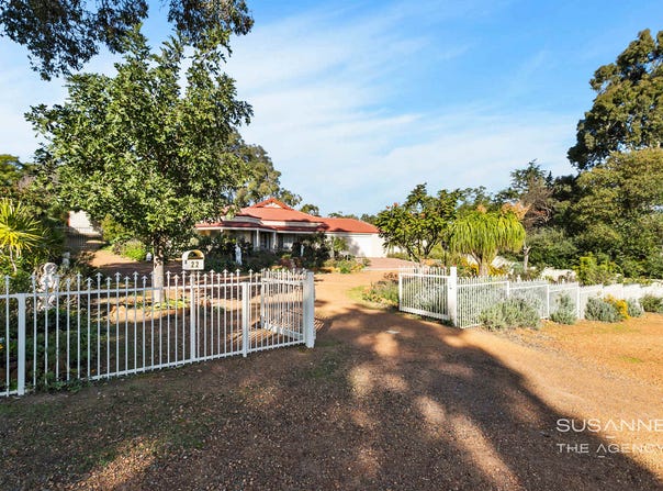 22 Davies Crescent, Gooseberry Hill, WA 6076