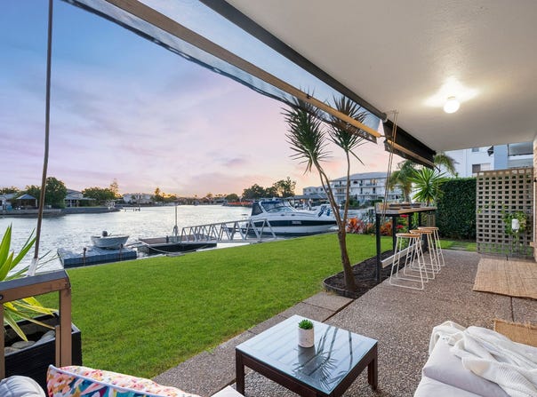1/18 Back Street, Biggera Waters, Qld 4216