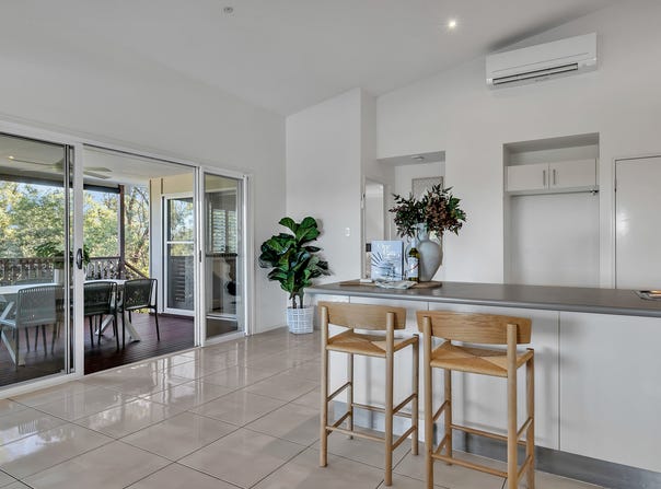 12 Bluegum Rise, Anstead, Qld 4070