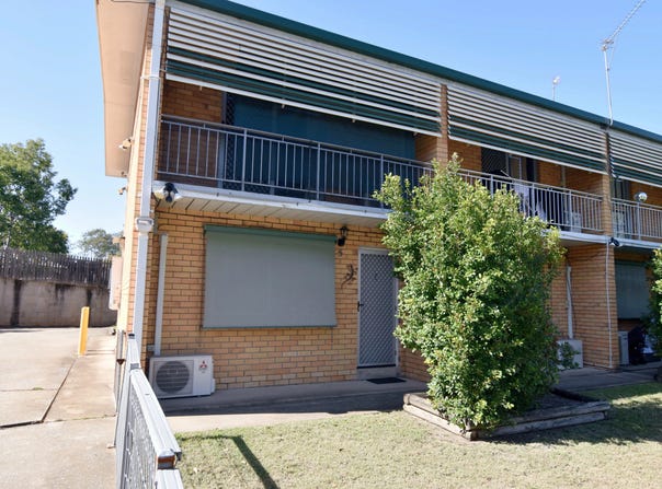5/4 Lamington Drive, South Gladstone, Qld 4680