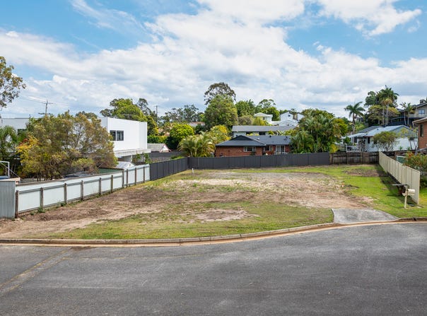 4 YELTA PLACE, Ashmore, Qld 4214