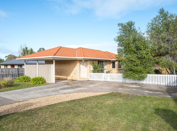 30 Manor Gardens, Kingston, Tas 7050