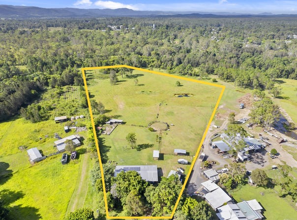 54-56 Fiddlewood Court, Woodford, Qld 4514