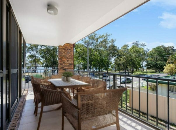 1/23 Solander Esplanade, Banksia Beach, Qld 4507