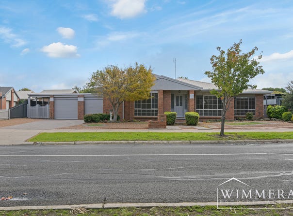 74 Barnes Boulevard, Horsham, Vic 3400