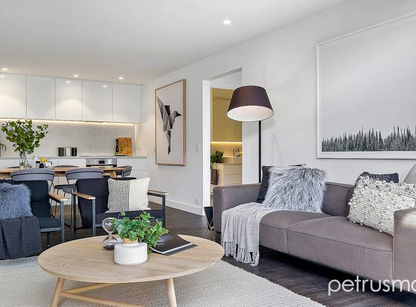 17/51 Sandy Bay Road, Battery Point, Tas 7004