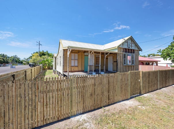 19 Bell Street, South Townsville, Qld 4810
