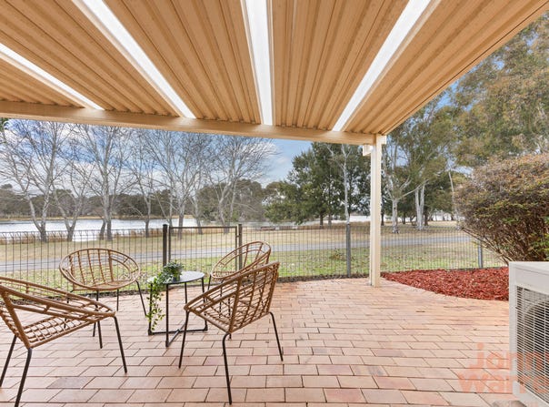 33 Grounds Crescent, Greenway, ACT 2900