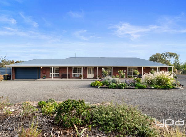 6 Ruxton Way, Hopetoun Park, Vic 3340