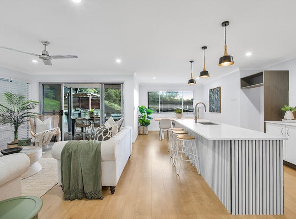 23 Finnin Court, Maudsland, Qld 4210