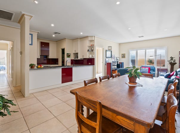 9B Renown Avenue, Seacliff Park, SA 5049