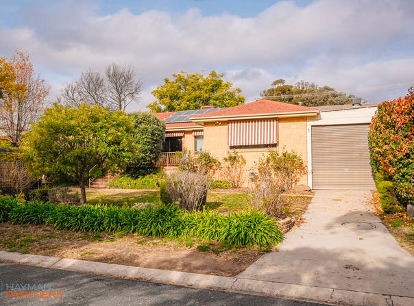 28  Holden Crescent, Wanniassa, ACT 2903