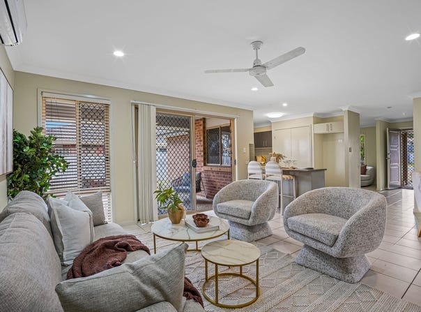 15 Siffleet Street, Bellbird Park, Qld 4300