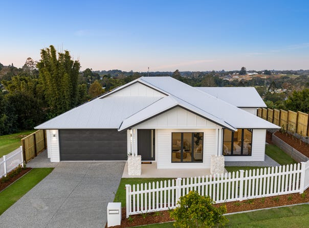 29 Laurel Street, Maleny, Qld 4552