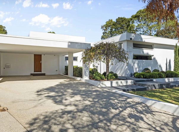 4 Bundara Crescent, Mount Eliza, Vic 3930