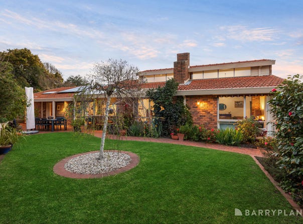 8 Glen Orchard Close, Templestowe, Vic 3106