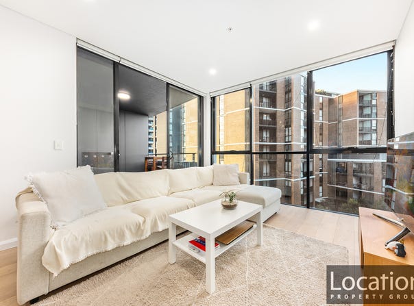 445/9 Maple Tree Road, Westmead, NSW 2145