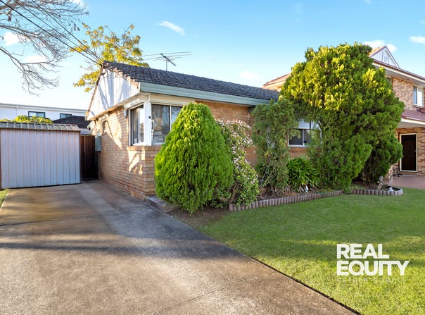 2 Selway Avenue, Moorebank, NSW 2170