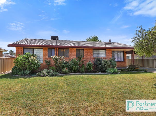 20 Johns Drive, Kootingal, NSW 2352
