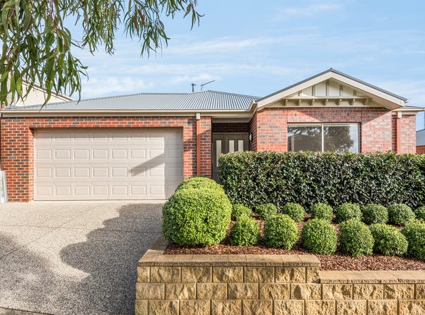 4 Clydesdale Way, Highton, Vic 3216