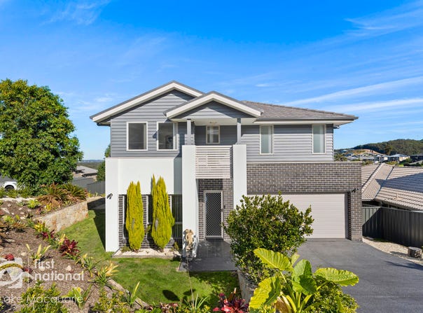 16 Medina Place, Cameron Park, NSW 2285