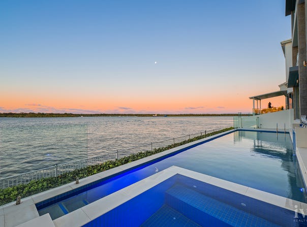 54 Knightsbridge Parade East, Sovereign Islands, Qld 4216