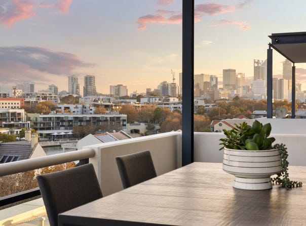 28/1 Henry Lawson Walk, East Perth, WA 6004