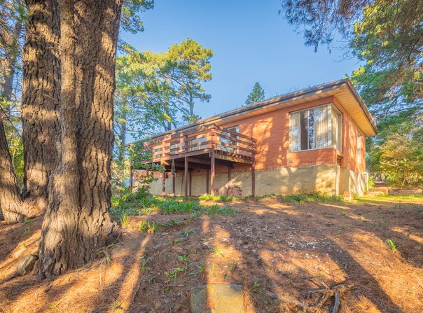 8 Fairhazel Court, Beaconsfield Upper, Vic 3808