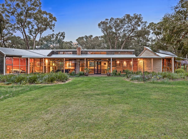605 Finchs Road, Smythes Creek, Vic 3351