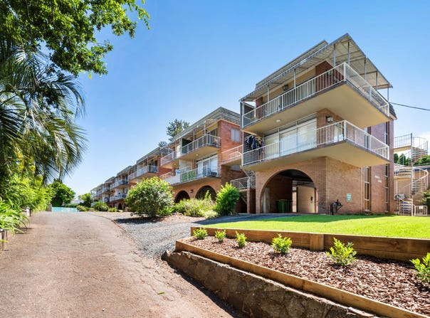 2/33 Margaret Street, East Toowoomba, Qld 4350