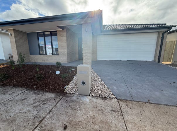 15 Brushtail Street, Mambourin, Vic 3024