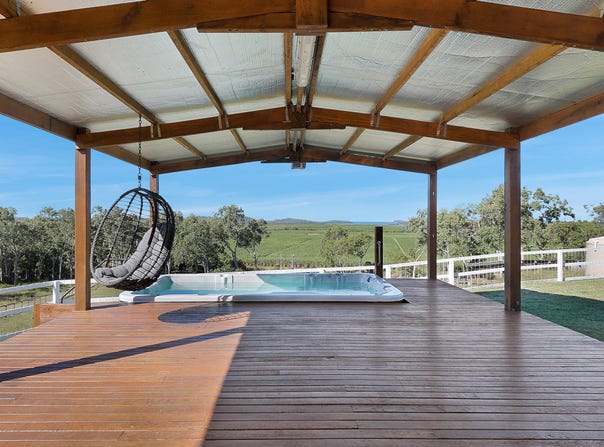 115 Moonlight Drive, Sarina, Qld 4737