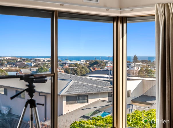 4 Wolfdene Court, Mornington, Vic 3931