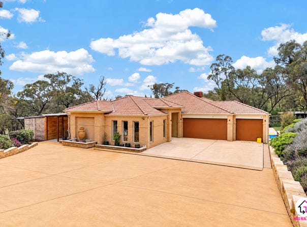 9 Arno Court, Hidden Valley, Vic 3756